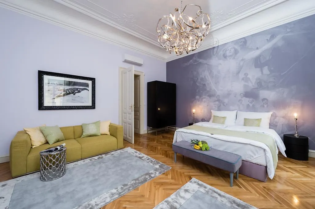 Grand Central Residence By Tkc Prague