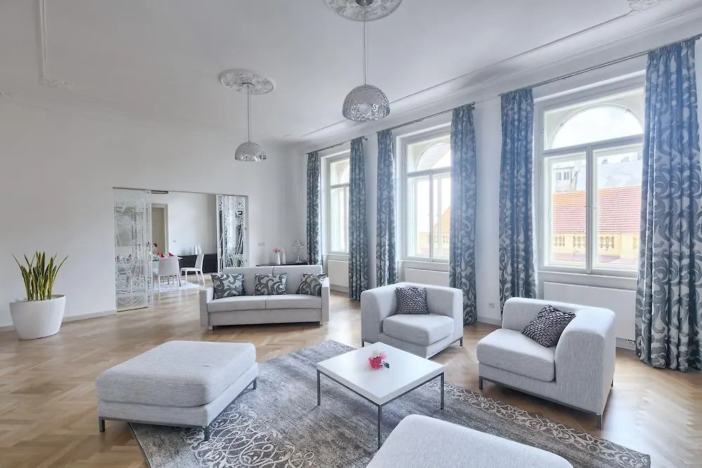 Grand Central Residence By Tkc Πράγα Τσεχία