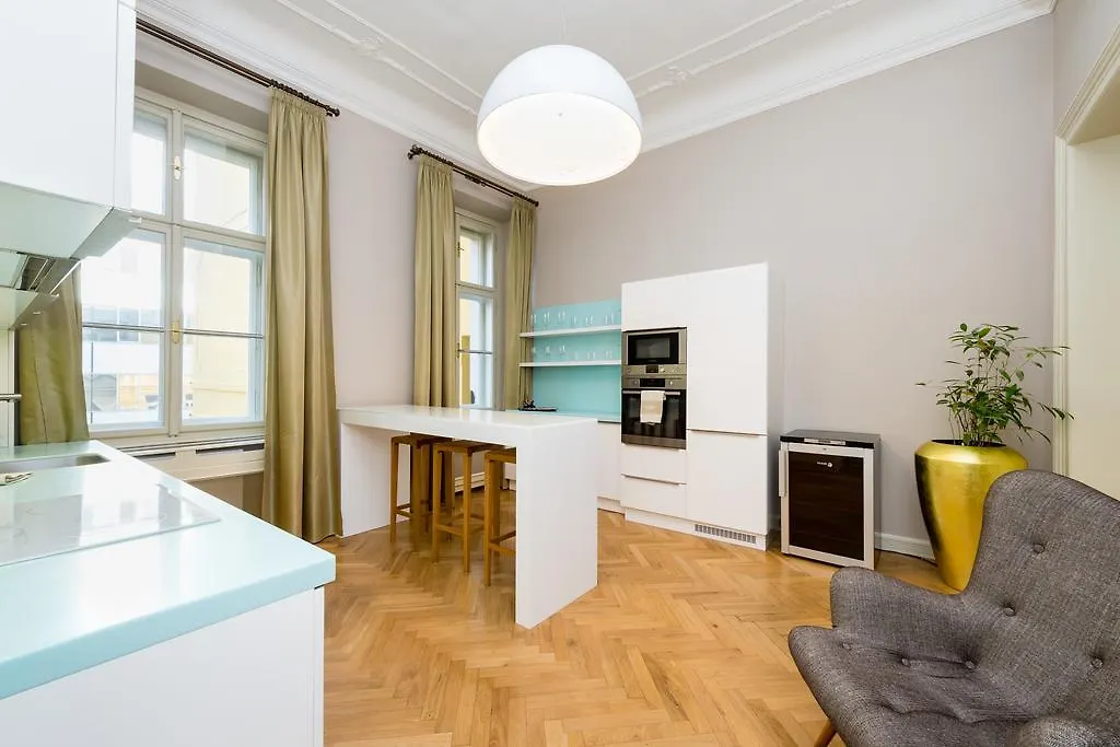 Grand Central Residence By Tkc Πράγα 4*,  Τσεχία