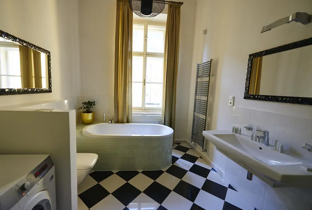 Grand Central Residence By Tkc Πράγα Τσεχία