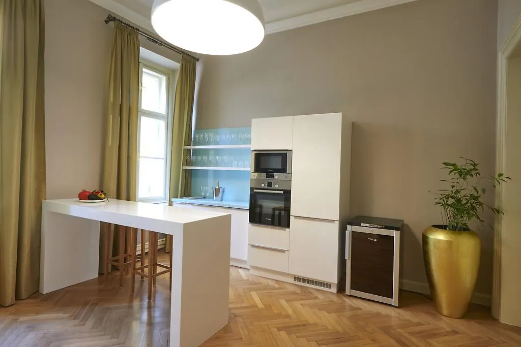 Grand Central Residence By Tkc Πράγα Τσεχία