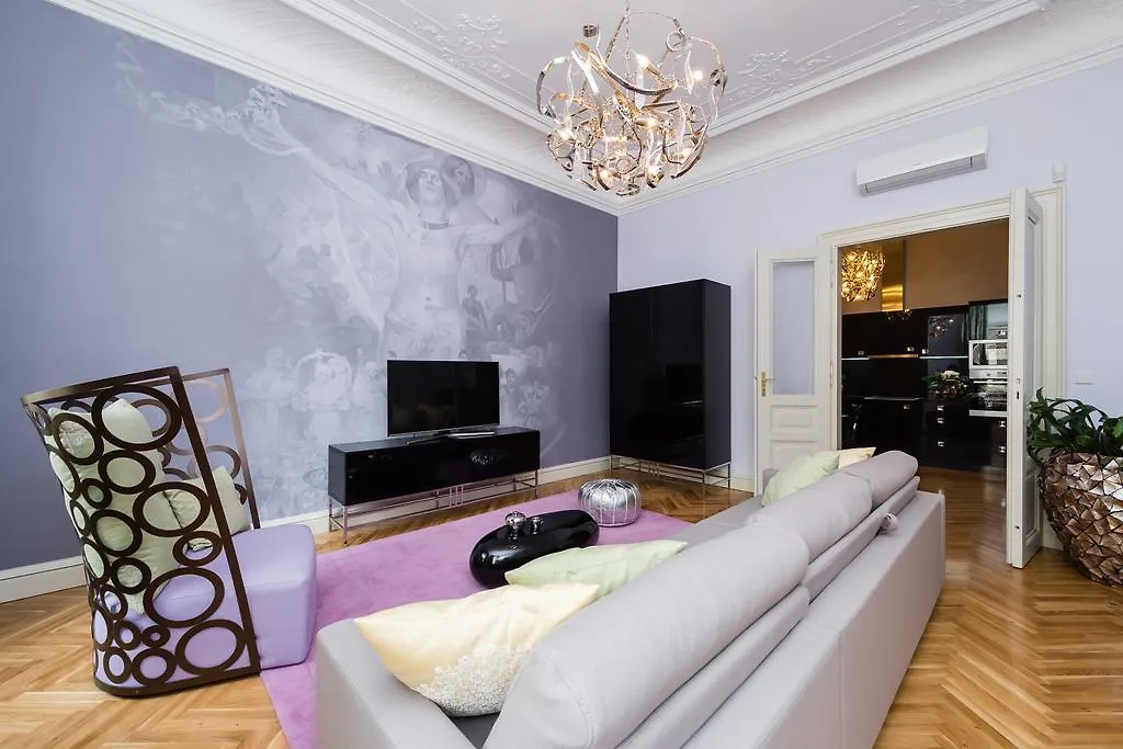 Grand Central Residence By Tkc Aparthotel Prague