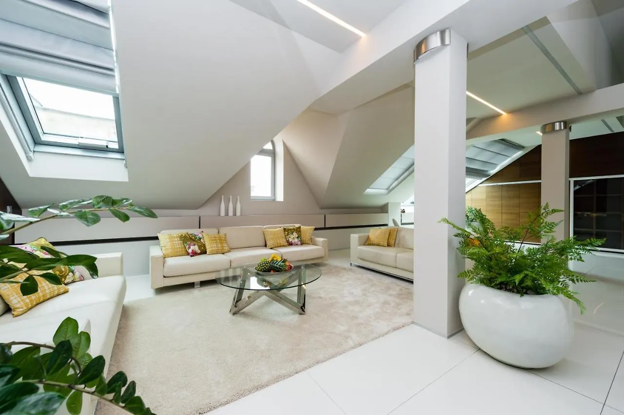 Aparthotel Grand Central Residence By Tkc